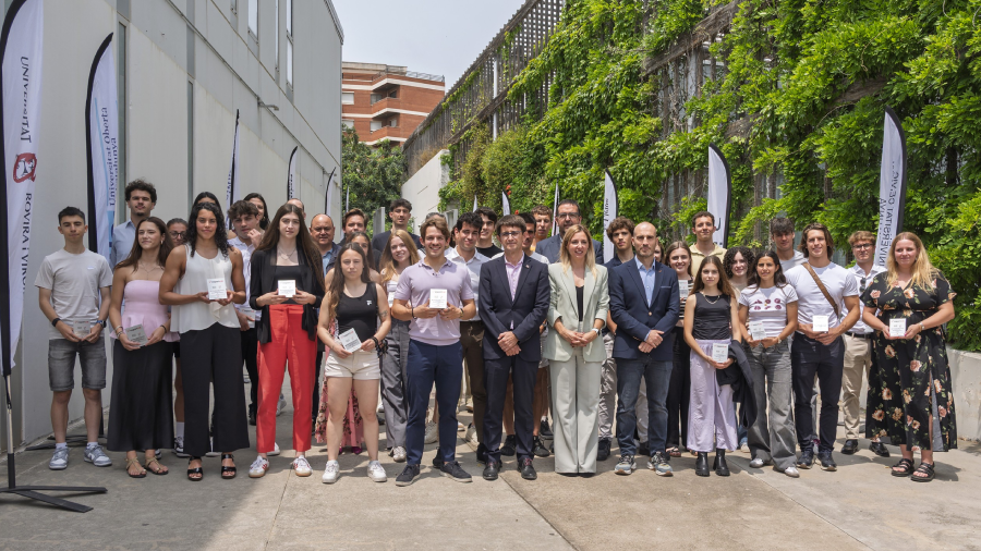 Imatge de grup a la clausura dels CCU