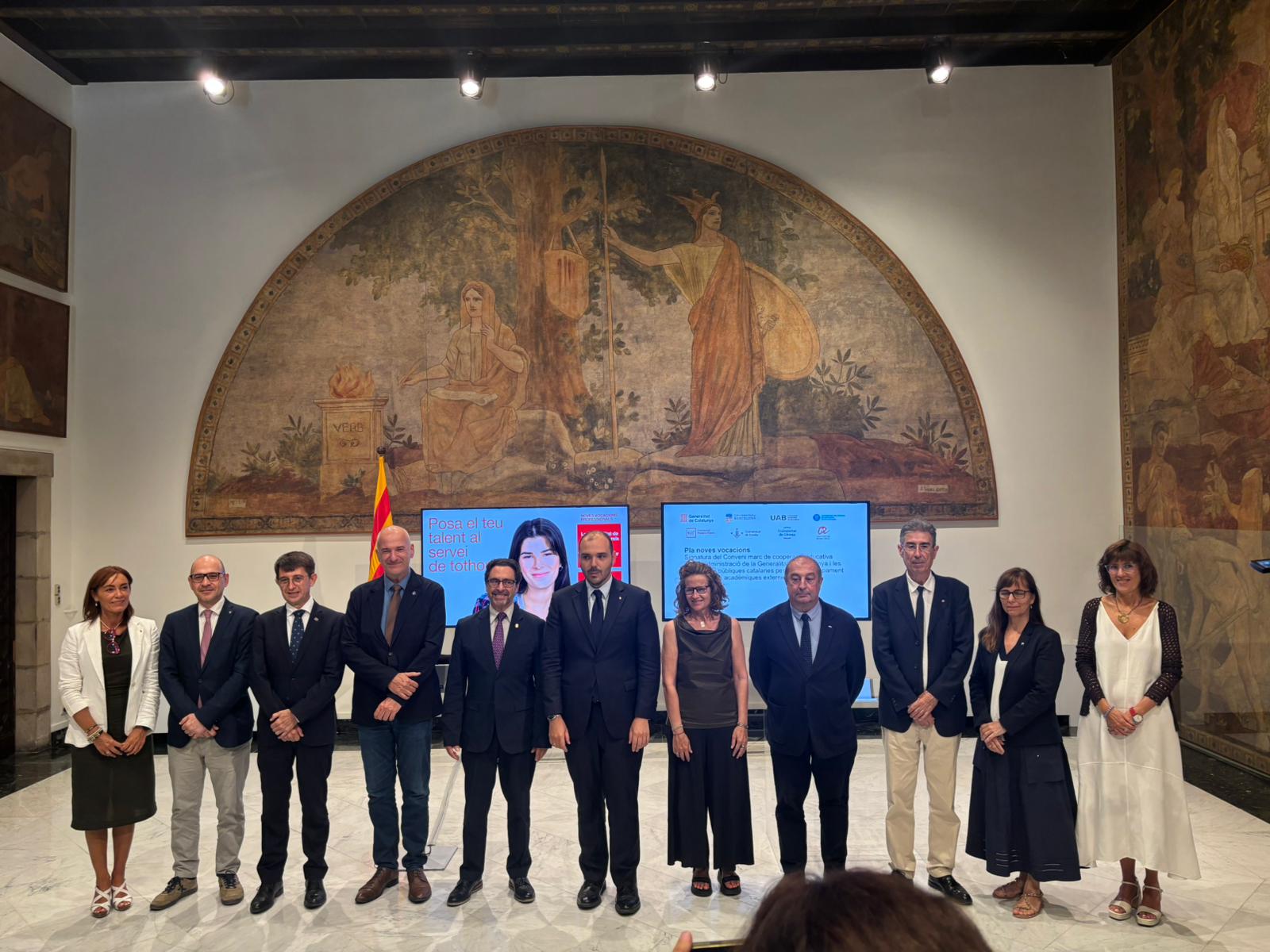 Signatura conveni Govern Generalitat Universitats per a pràctiques