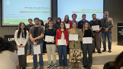 Grup dels premiats amb el TFG Arcadi Oliveres 2025