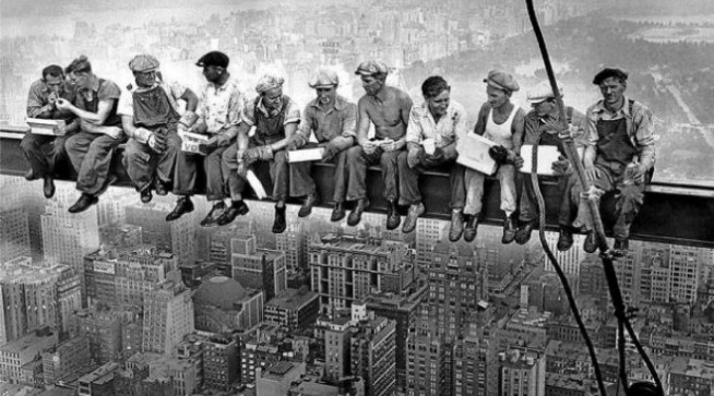 letras e imagen del cartel