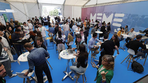 Entrevistes ràpides a la fira Memenginy 2025.