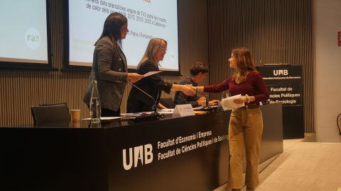 Convocatòria premis TFG Social